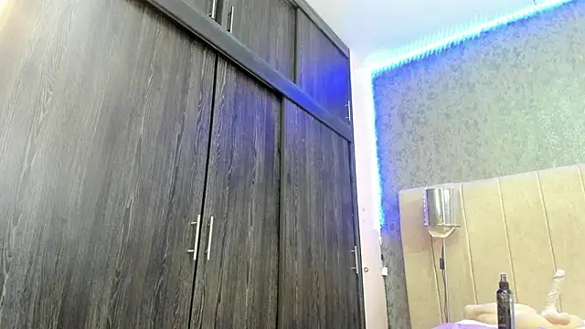 Snapshot of ava-am chatting on February 27, 3:06 am ava-am online show from February 27, 3:06 am