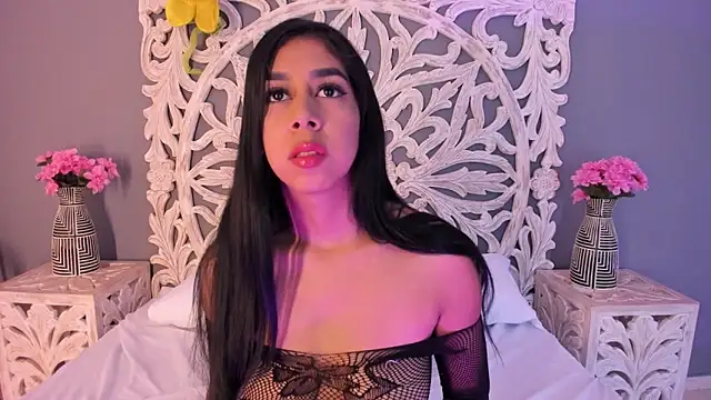 AnnieGibbyns online show from February 11, 8:14 pm