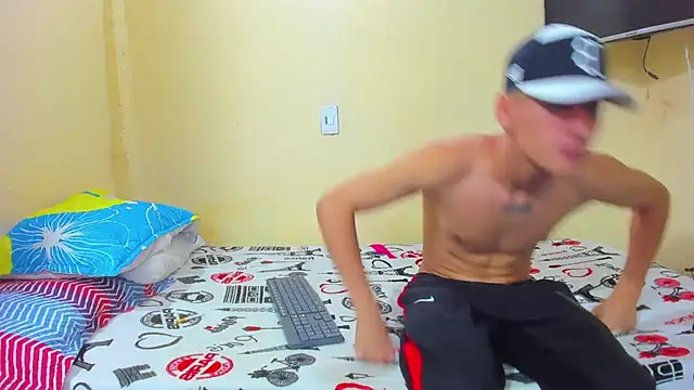 Snapshot of Ixchell_dewei chatting on September 18, 11:51 pm Ixchell dewei online show from September 18, 11:51 pm