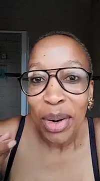 Snapshot of xyz089 chatting on March 1, 3:49 pm xyz089 online show from March 1, 3:49 pm