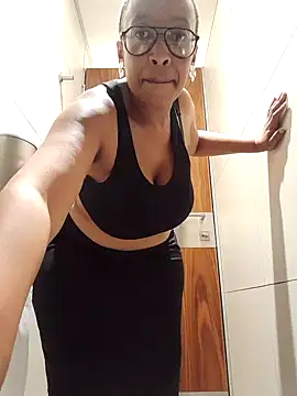 Snapshot of xyz089 chatting on March 10, 4:35 pm xyz089 online show from March 10, 4:35 pm