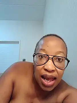 Snapshot of xyz089 chatting on March 12, 5:24 am xyz089 online show from March 12, 5:24 am