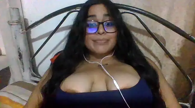 Snapshot of virginbrunette99 chatting on February 28, 2:53 am virginbrunette99 online show from February 28, 2:53 am