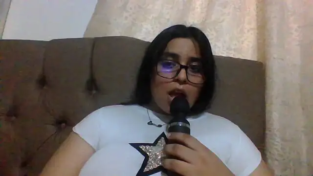 Snapshot of virginbrunette99 chatting on March 21, 2:28 am virginbrunette99 online show from March 21, 2:28 am