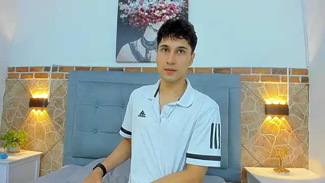 Snapshot of buddy_whitte chatting on March 4, 11:19 am buddy whitte online show from March 4, 11:19 am