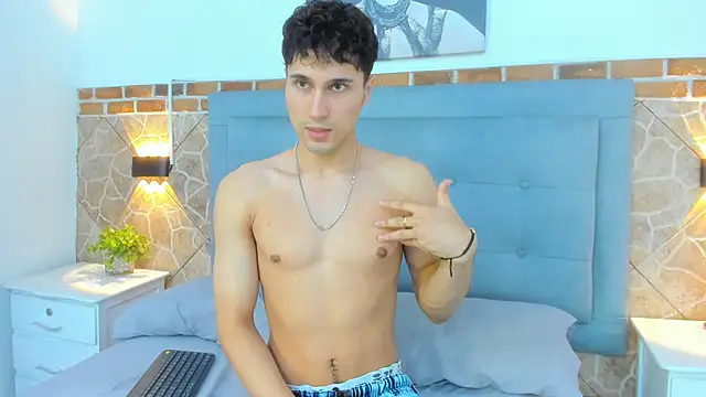 Snapshot of buddy_whitte chatting on March 9, 2:43 pm buddy whitte online show from March 9, 2:43 pm