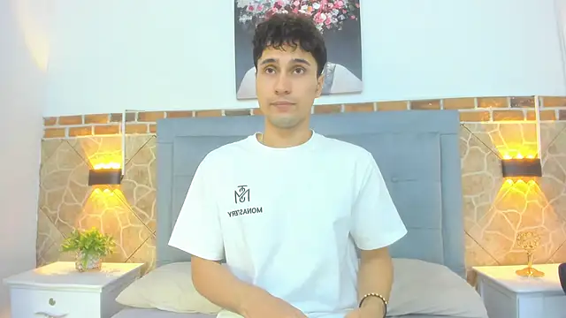 Snapshot of buddy_whitte chatting on March 15, 3:51 am buddy whitte online show from March 15, 3:51 am