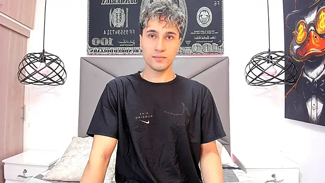 Snapshot of buddy_whitte chatting on November 11, 11:54 am buddy whitte online show from November 11, 11:54 am