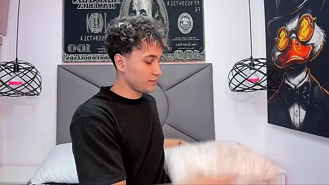 Snapshot of buddy_whitte chatting on November 18, 12:53 pm buddy whitte online show from November 18, 12:53 pm