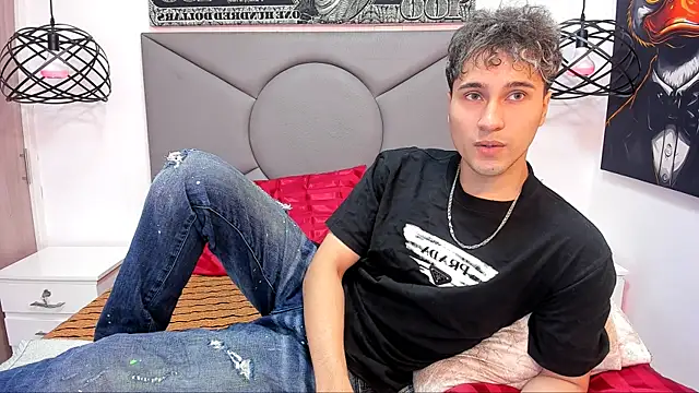 Snapshot of buddy_whitte chatting on November 19, 12:38 pm buddy whitte online show from November 19, 12:38 pm