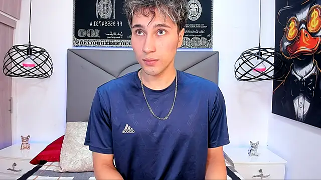 Snapshot of buddy_whitte chatting on December 5, 12:25 pm buddy whitte online show from December 5, 12:25 pm