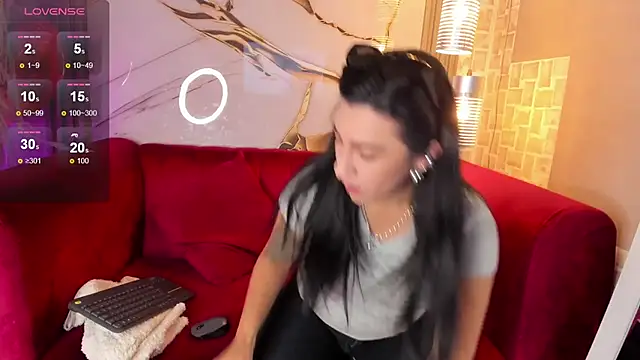 Bella williamss  online show from November 12, 7:35 pm