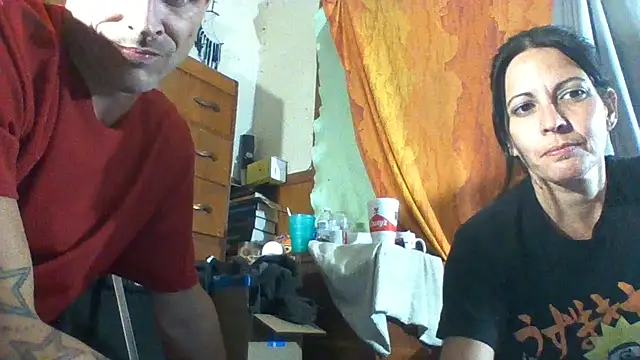 Snapshot of SillyRabbitz chatting on October 20, 4:57 am SillyRabbitz online show from October 20, 4:57 am