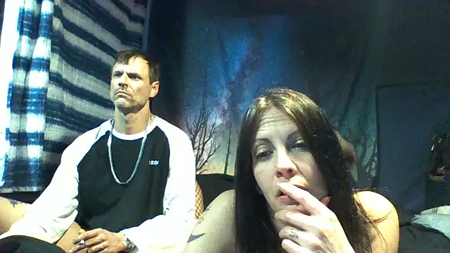 SillyRabbitz online show from March 3, 6:52 am