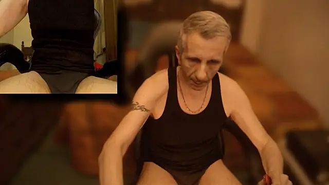 maxdaddy690 online show from March 1, 9:04 pm