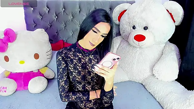 Julie Lovelyx1 online show from March 10, 4:01 pm