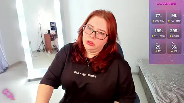 Lily lu one online show from March 4, 9:29 am