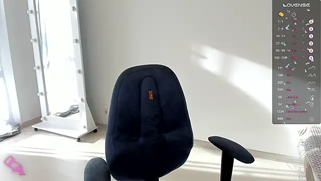 Lily lu one online show from March 9, 1:48 pm