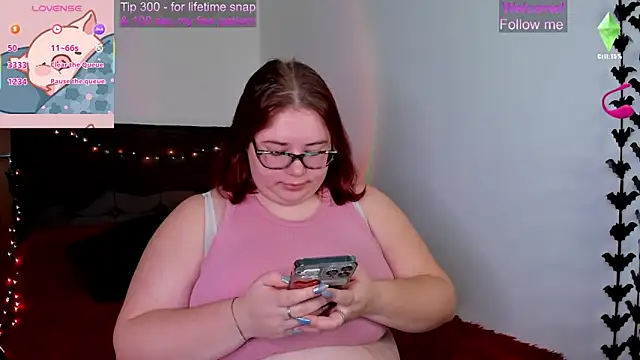 Lily lu one online show from October 7, 10:01 am