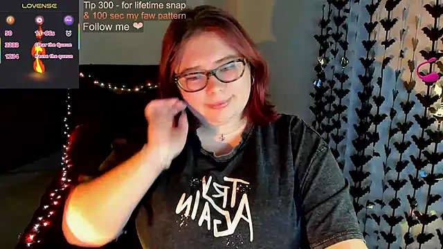 Lily lu one online show from October 11, 10:30 pm