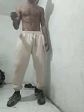 aventuraparatiM o r e online show from February 25, 4:57 am