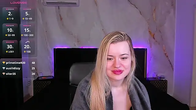 Snapshot of CutiePie69__ chatting on March 20, 2:40 am CutiePie69 online show from March 20, 2:40 am