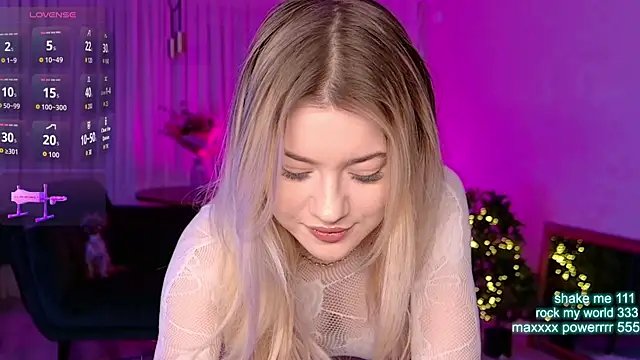 CutiePie69   online show from April 18, 7:58 pm