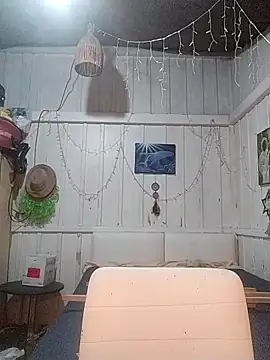 Snapshot of Fellyna chatting on October 2, 8:05 pm Fellyna online show from October 2, 8:05 pm