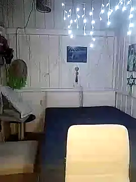 Snapshot of Fellyna chatting on October 23, 7:12 pm Fellyna online show from October 23, 7:12 pm