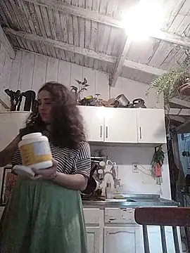 Snapshot of Fellyna chatting on December 2, 7:31 pm Fellyna online show from December 2, 7:31 pm