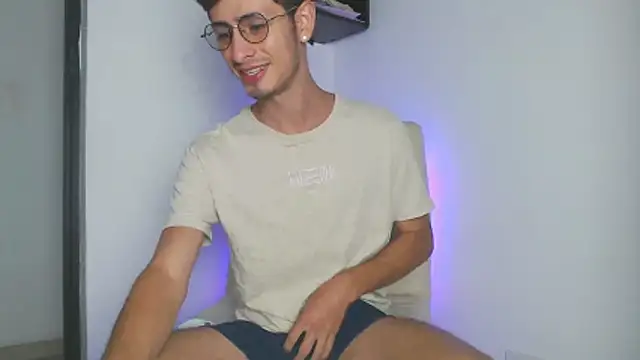 Andy collins   online show from October 17, 12:25 am