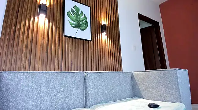 emily kim online show from March 5, 3:40 am