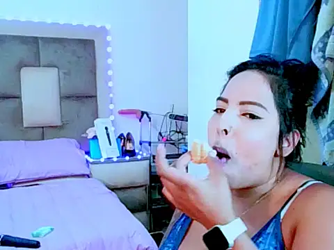 indiantopaz694u online show from April 8, 6:57 am