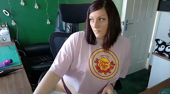 CurvyNolaMILFx online show from March 13, 10:47 am