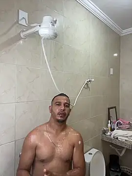 Lindp190194 online show from December 5, 8:27 pm