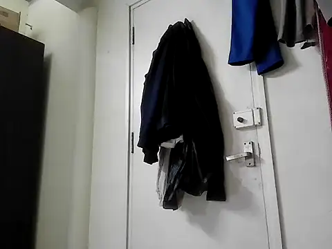 Snapshot of fitbuddy1 chatting on November 27, 10:50 am fitbuddy1 online show from November 27, 10:50 am