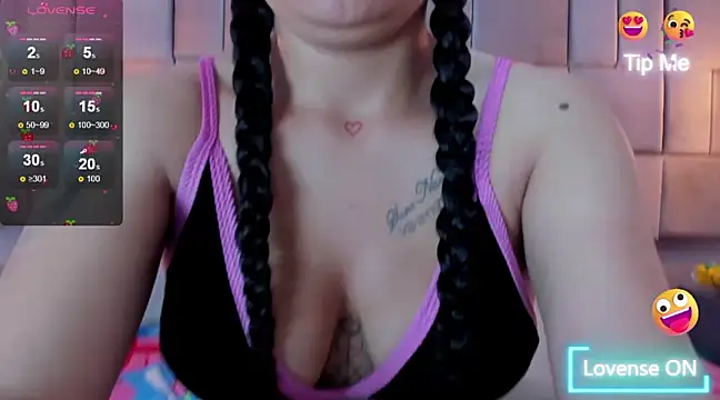 Snapshot of celeste_star0 chatting on March 11, 12:39 pm celeste star0 online show from March 11, 12:39 pm