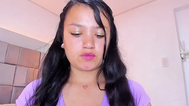 Snapshot of celeste_star0 chatting on March 20, 4:31 pm celeste star0 online show from March 20, 4:31 pm