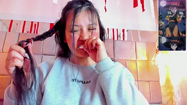 Snapshot of celeste_star0 chatting on October 21, 12:44 am celeste star0 online show from October 21, 12:44 am