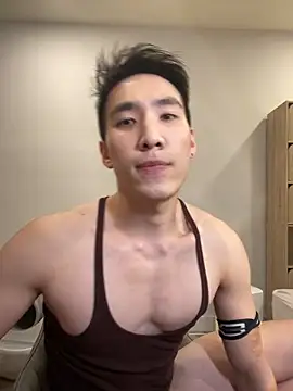 Snapshot of Hon1069 chatting on March 8, 4:39 pm Hon1069 online show from March 8, 4:39 pm