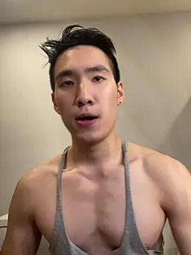 Snapshot of Hon1069 chatting on March 10, 11:32 am Hon1069 online show from March 10, 11:32 am