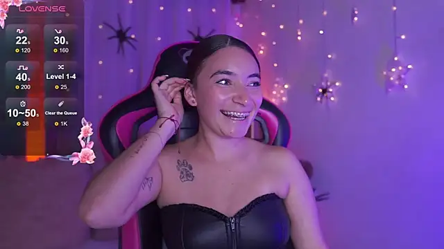 issa monterrey online show from October 16, 11:39 pm