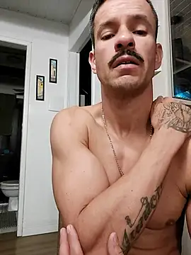 juniortche1313 online show from December 4, 10:51 pm