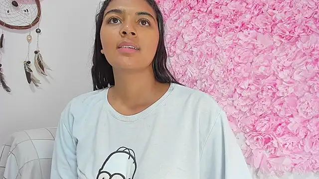 Melodymoore  online show from March 8, 10:35 pm