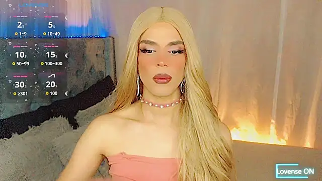 Snapshot of Dalila_moan chatting on September 21, 12:34 am Dalila moan online show from September 21, 12:34 am