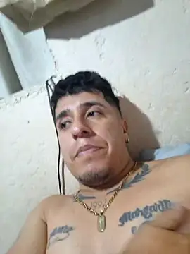 Snapshot of frankli2681 chatting on February 25, 6:03 am frankli2681 online show from February 25, 6:03 am