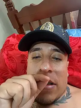 Snapshot of frankli2681 chatting on February 26, 9:48 pm frankli2681 online show from February 26, 9:48 pm