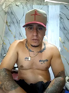 Snapshot of frankli2681 chatting on October 25, 7:19 pm frankli2681 online show from October 25, 7:19 pm