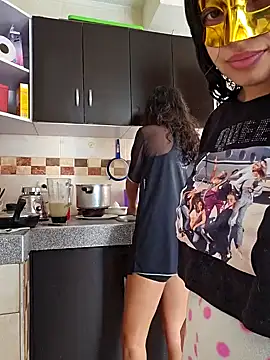 Snapshot of SexyLilyXO chatting on February 25, 2:33 pm SexyLilyXO online show from February 25, 2:33 pm