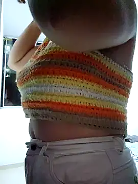 Snapshot of SexyLilyXO chatting on March 1, 1:11 am SexyLilyXO online show from March 1, 1:11 am